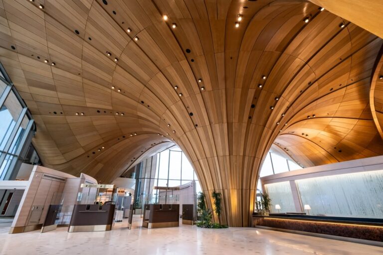 IGA VIP Terminal